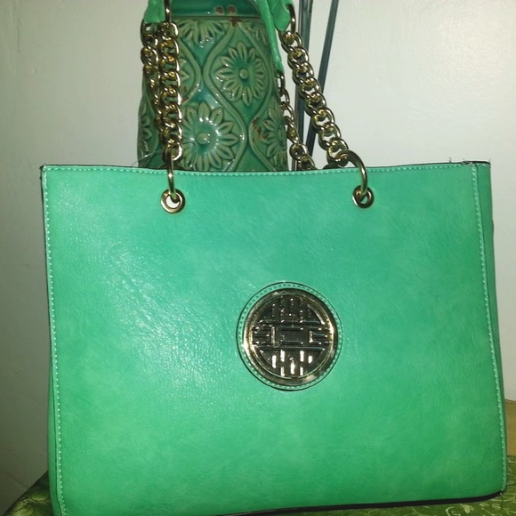 Handbags - Mint Shoulder Bag with gold-tone accents